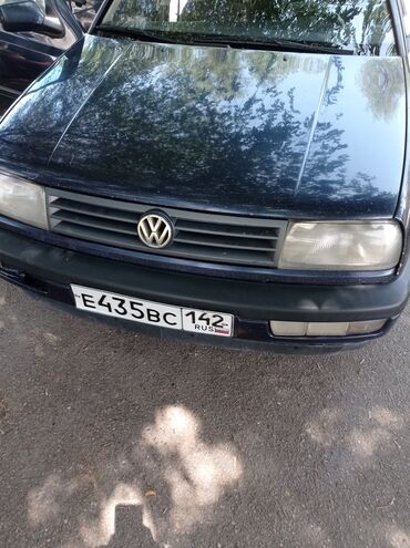 фольксваген авто: Volkswagen Vento: 1993 г., 1.9 л, Механика, Дизель, Седан
