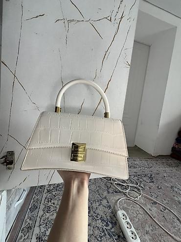 givenchy сумка: Классическая сумка, Givenchy, Материал: Искусственная кожа, Стеганая модель, Женские, Б/у — 1