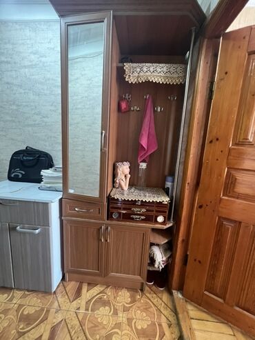 Açılan, 2 qapılı Düz dolab, Dəhliz dolabı