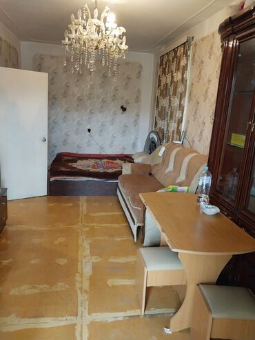 baki kiraye ev: Bura.kiraya.veril.sumqaylt.(18.)mkrda)5/2.martbsi.1.otaq.Asiyll.Evdi.A