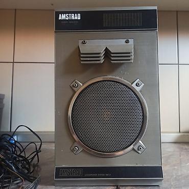 Pojačala i prijemnici: RADIX Delta 2000 – satelitski risiver + Sony Walkman FM/AM Opis: - — 10