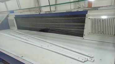 Soyuducu vitrinləri: Soyuducu işlək vəziyyətdədir. Temperatur dərəcə ilədi — 5