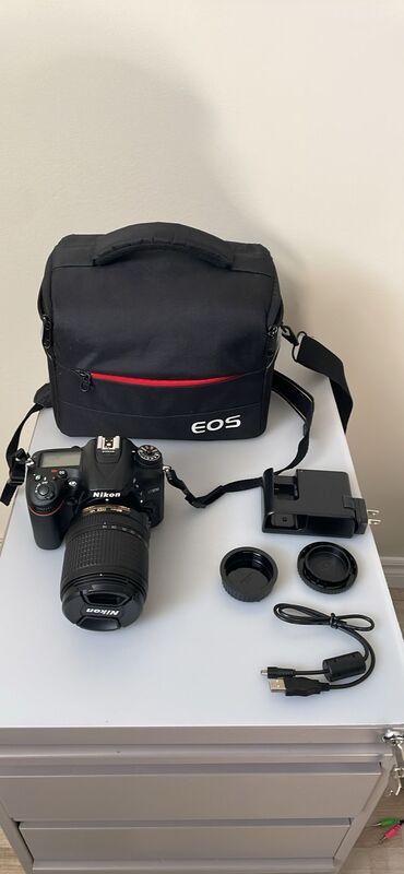фотоаппарат canon mark 3: Nikon D7200 DX-Format DSLR w/18-140mm VR Lens (Black). Отличное