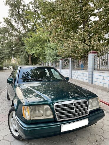 Mercedes-Benz: Mercedes-Benz 220: 1995 г., 2.2 л, Механика, Бензин, Седан