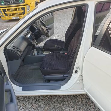 Honda: Honda Civic: 2004 г., 1.5 л, Автомат, Бензин, Седан — 21