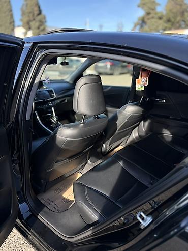 Honda: Honda Accord: 2 l | 2017 il Sedan — 8