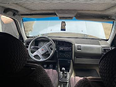 Транспорт: Volkswagen Passat: 1988 г., 1.8 л, Механика, Бензин, Седан — 10