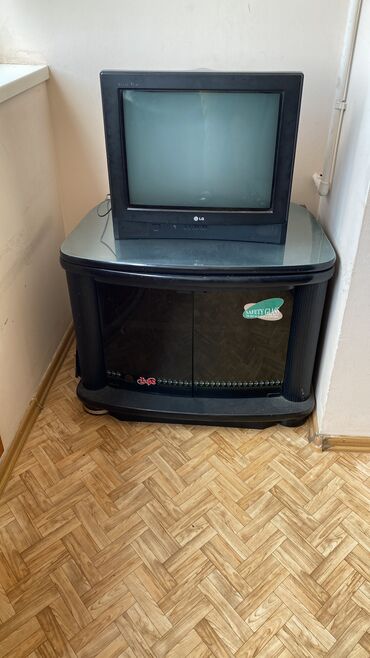продам старые телевизоры: Продаю дешево бу в хорошем состоянии