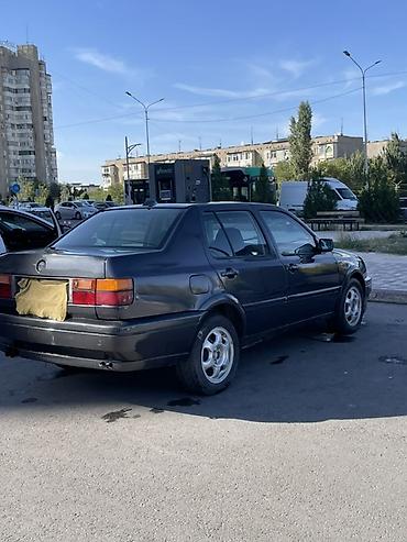 Volkswagen: Volkswagen Vento: 1992 г., 1.8 л, Механика, Бензин, Седан — 5