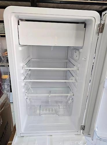 Soyuducular: Soyuducu mini bar soyuducu Hicon Model : BC 92R Enerji təchizatı — 15