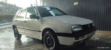 Volkswagen: Volkswagen Golf: 1994 г., 1.8 л, Механика, Бензин, Хэтчбэк