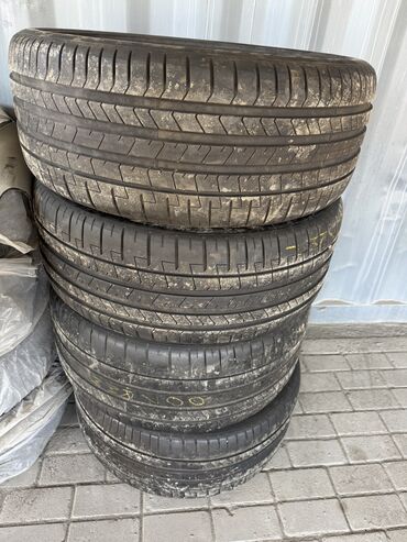 Шины: Шины 315 / 35 / R 22, Лето, Б/у, Комплект, Внедорожные (АТ/МТ), Pirelli