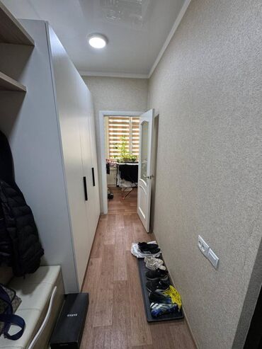 продам 3 х ком кв в мкр: 3 комнаты, 68 м², 105 серия, 3 этаж, Евроремонт