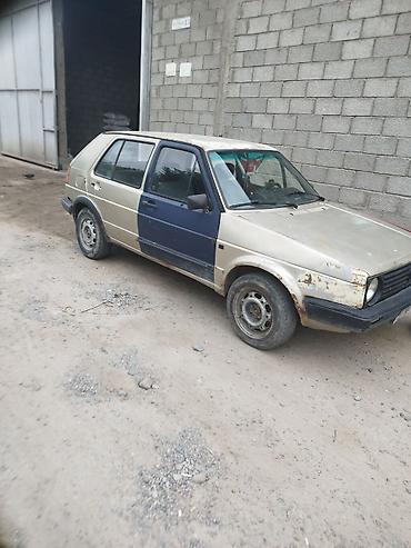 Унаа сатуу: Volkswagen Golf: 1985 г., Кол менен иштөөчү, Хетчбек — 4