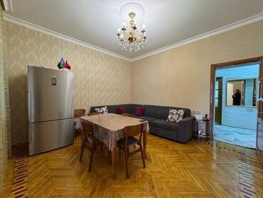 Köhnə tikili: Bakı, Bakıxanov qəs., 4 otaqlı, Köhnə tikili, 107 kv. m — 12