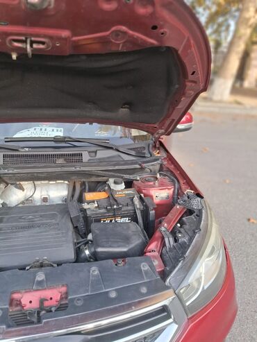 Chery: Chery Tiggo (T11) krossover - Kuzov: 5 qapılı, tünd qırmızı rəng - — 12