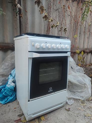 apple 5: Плита Indesit с духовкой - Тип: напольная кухонная плита шириной — 3