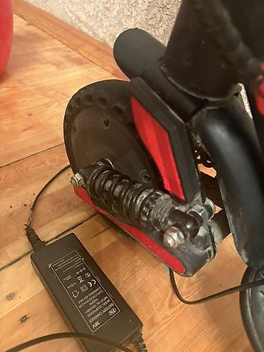 Elektrik nəqliyyatı: Bismillah🙏 Partlamayan Təkərr. Skuter tam real 35 km gedir tam şarja — 7