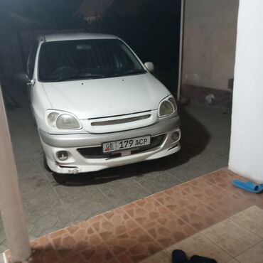 Toyota: Toyota Raum: 2000 г., 1.5 л, Автомат, Бензин