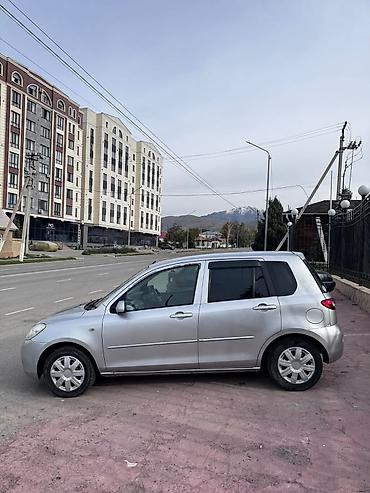 Mazda Demio: 2005 г., 1.3 л, Автомат, Бензин, Хэтчбэк