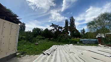 1 ком куплю: Продаётся жилой дом с большим приусадебным участком. - Дом — 4