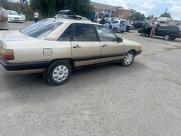 Audi 100: 1984 г., Механика, Седан