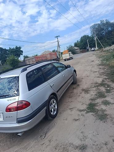 форанер 2004: Toyota Avensis: 2001 г., 2 л, Механика, Дизель, Универсал — 2