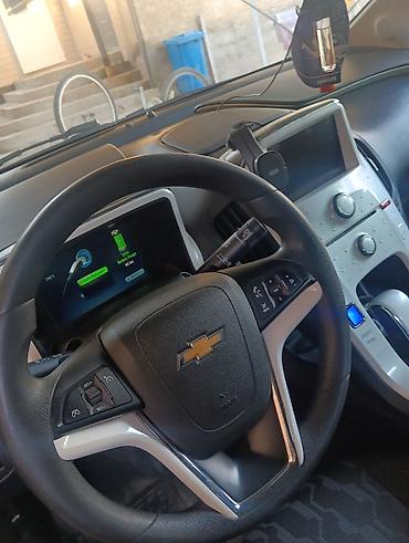 byd e9 2025: Chevrolet Volt: 2011 г., 1.4 л, Автомат, Гибрид, Лифтбек — 4