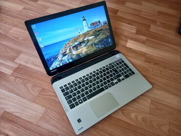 Toshiba: Intel Celeron, 4 GB OZU, 15.6 " — 1