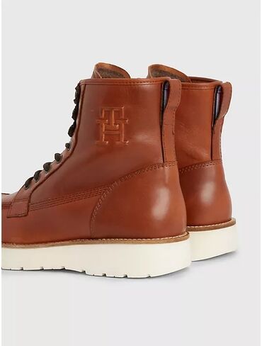 обувь для зимы мужская: Продаю абсолютно новые кожаные ботинки из искусственного меха от
