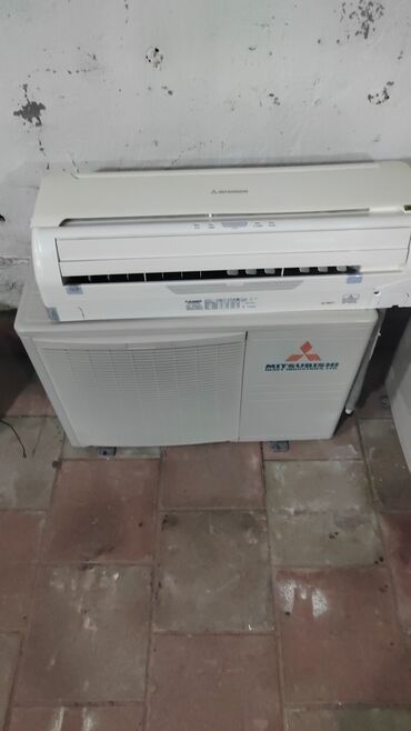 Kondisioner Mitsubishi, 30-35 kv. m, Split sistem