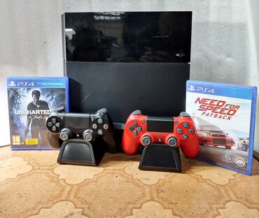 купить ps4 дешево бу: Продаю PS4 fat 500гб в очень хорошем комплекте. Все провода