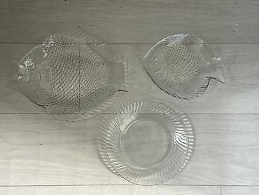 Наборы посуды: Различная посуда, б/у и новая. Есть комплектами и вразнобой. Может — 12