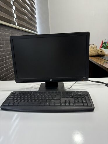 Kompüter ehtiyyat hissələri: HP monitoru, klaviaturası və sistem bloku daxil olan tam işlək