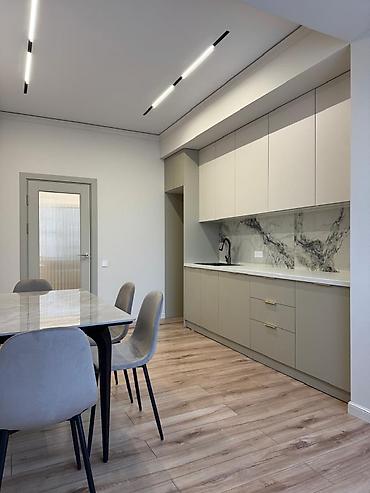 Продажа квартир: 2 комнаты, 76 м², Дизайнерский ремонт — 11