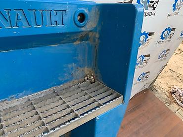 Другие детали кузова: Подножка Renault Magnum 400 2004 Контрактная из Германии, в отличном — 2