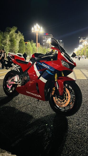 купить фронтальный погрузчик бу: Спортбайк Honda, 600 куб. см, Бензин, Взрослый, Б/у