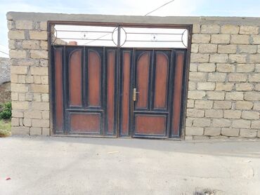 bine atciliq ev: Tecili satılır
Etraflı melumat ůycűn bu nomreye zeng edin
