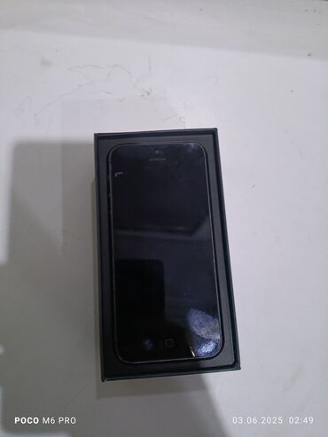 Apple iPhone: IPhone 5, Б/у, 16 ГБ, Зарядное устройство, Коробка, 100 %