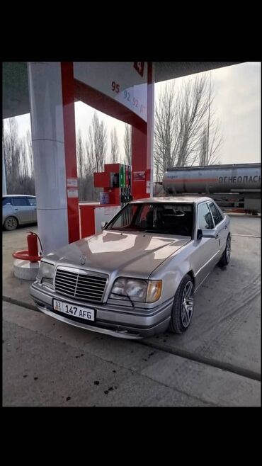 Mercedes-Benz: Mercedes-Benz E-Class: 1994 г., 3.2 л, Типтроник, Бензин, Хэтчбэк