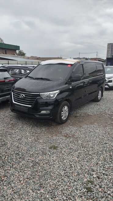 Hyundai: Hyundai H-1 (Grand Starex): 2018 г., 2.5 л, Типтроник, Дизель, Фургон