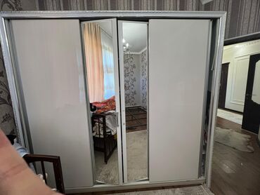 стульчик для малыша: Продаю мебельную гарнитуру в хорошем состоянии все в комплекте и