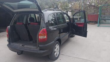Opel: Opel Zafira: 1.8 l | 1999 il 300 km Van/Minivan — 3