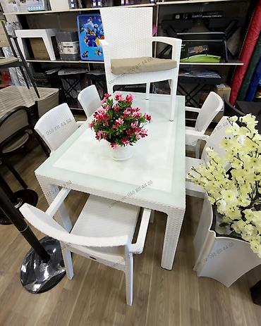 heyet stol stul: Bağ üçün Masa Dəsti Modern və praktik bağ/mebel dəsti. Ağ rəngdə — 1