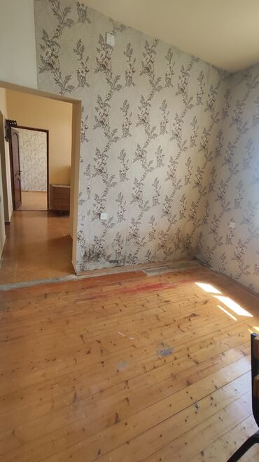 Uzunmüddətli kirayə mənzillər: Komsamol dairesinde. piyada keçidin yanında. 24 saat oba marketin — 19