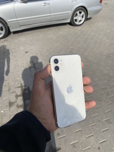 магазин телефонов: IPhone 11, Колдонулган, 128 ГБ, Ак, Заряддоочу түзүлүш, Коргоочу айнек, Каптама, 76 %