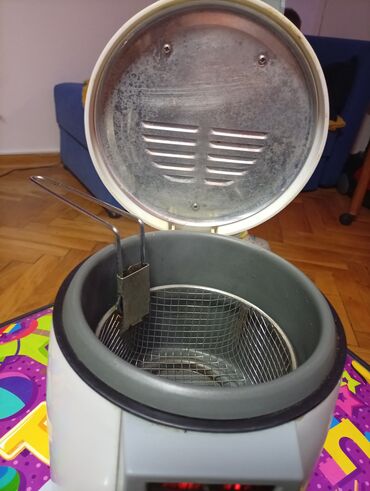 Ostali kuhinjski aparati: Friteza RTC FTM 1/92243/1 – 900 W, 230 V, 50 Hz - Kompaktna — 2