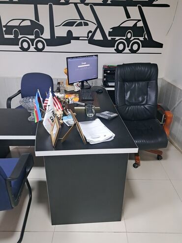 офисная мебель баку: Ofis dəsti mebeli satılır. 650 azn Real alıcıya endirim olacaq. Ofis