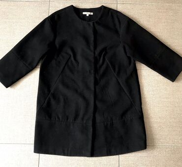 женское демисезонное стеганое пальто: Пальто M (EU 38), цвет - Черный