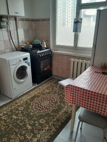 3комн квартира аренда: 3 комнаты, 58 м², 104 серия, 4 этаж, Старый ремонт